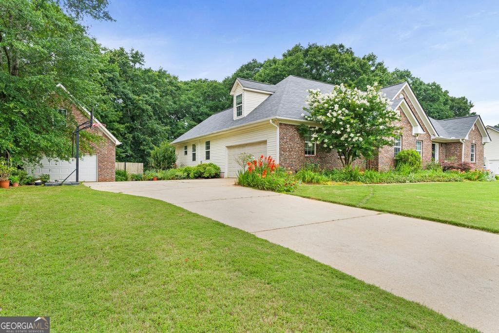 344 McKibben Drive Locust Grove - 2