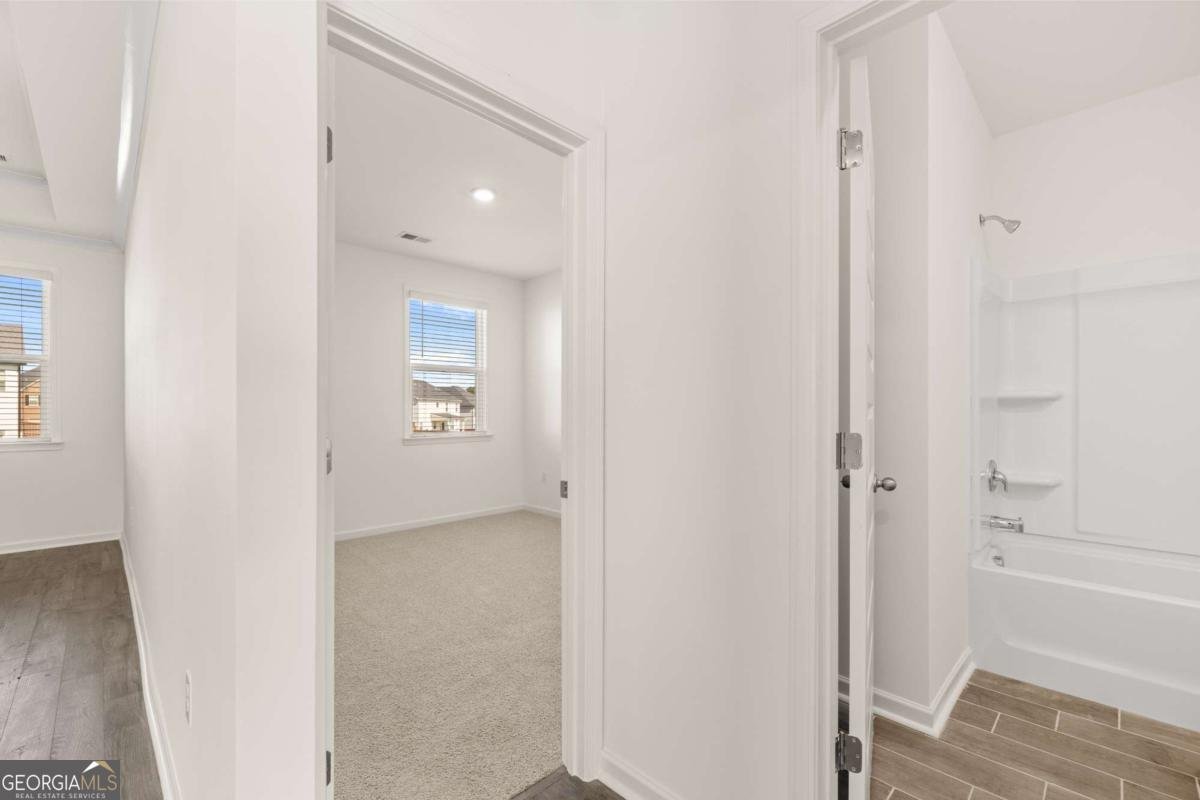 281 Sandy Oak Drive Loganville - 33