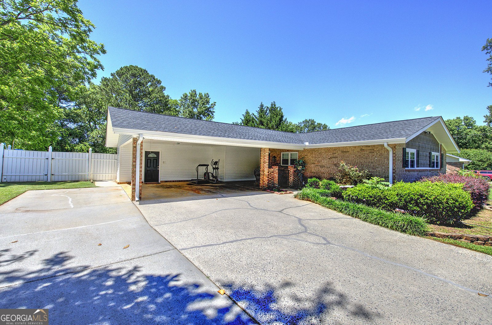 29 Woodcliffe Drive Rome - 2