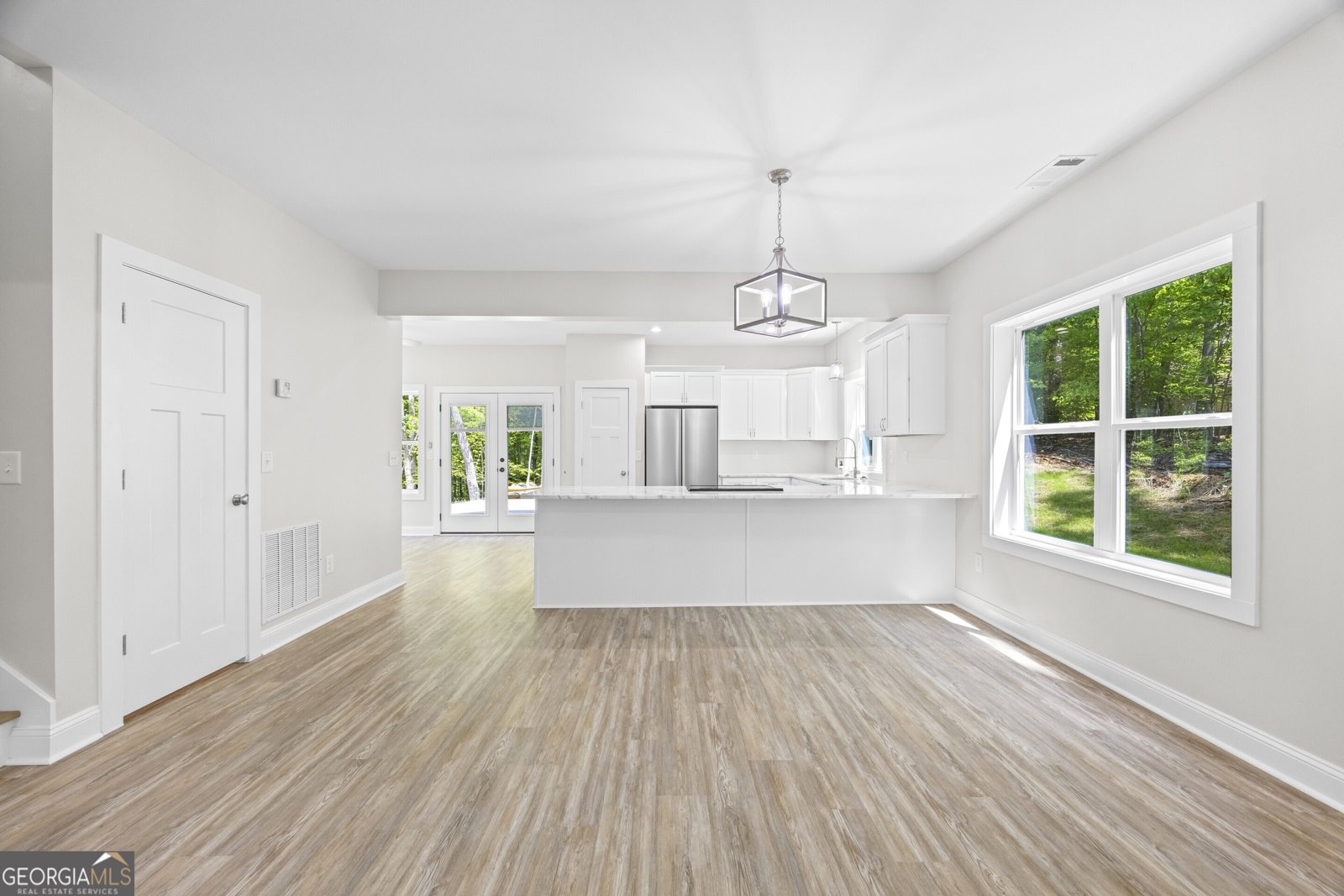 990 Rue Fleur De Lis Lavonia - 22
