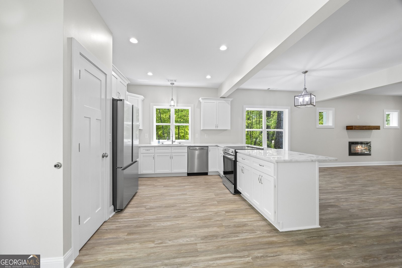 990 Rue Fleur De Lis Lavonia - 24