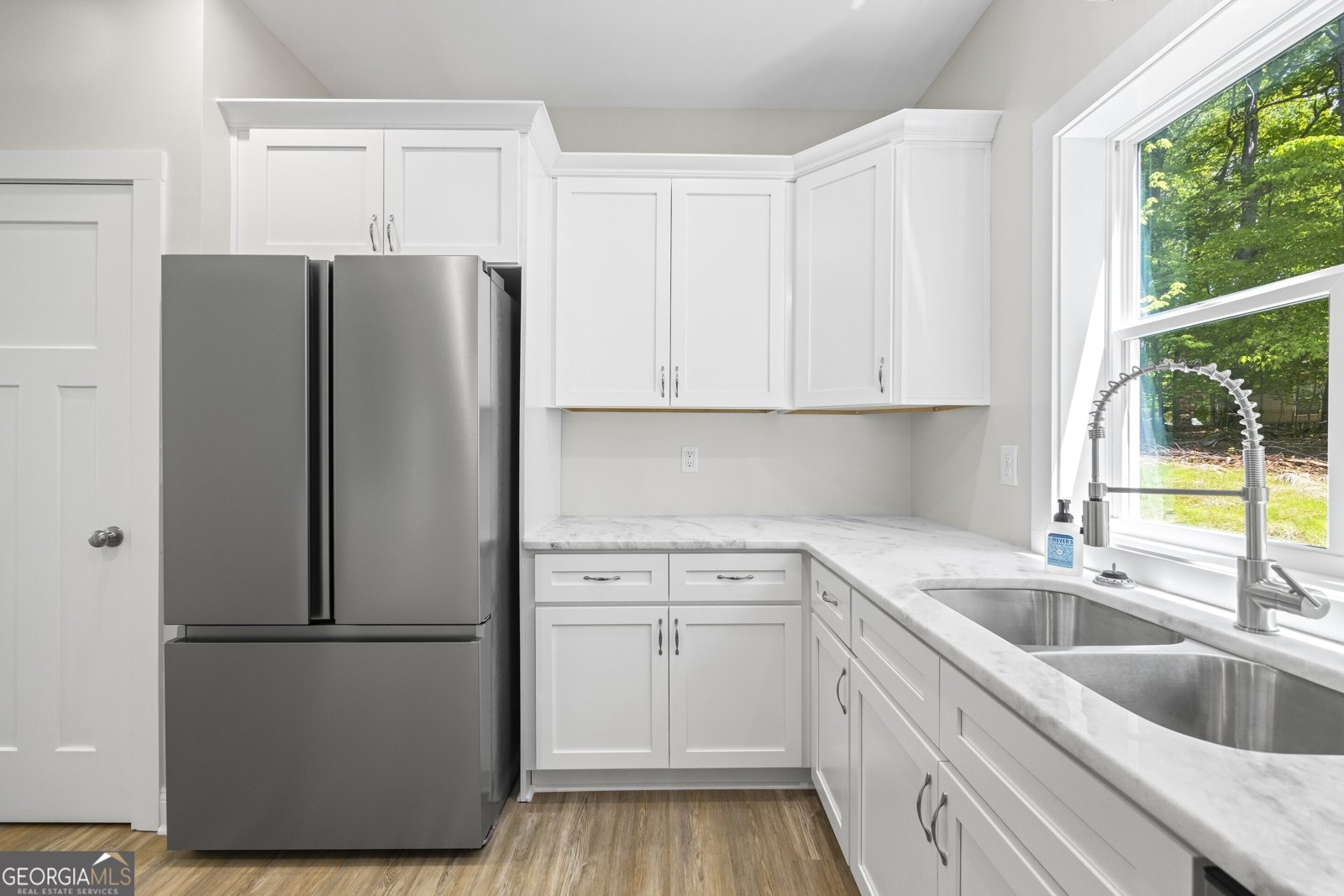990 Rue Fleur De Lis Lavonia - 26