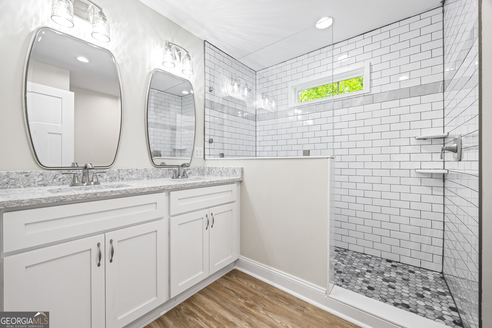 990 Rue Fleur De Lis Lavonia - 48