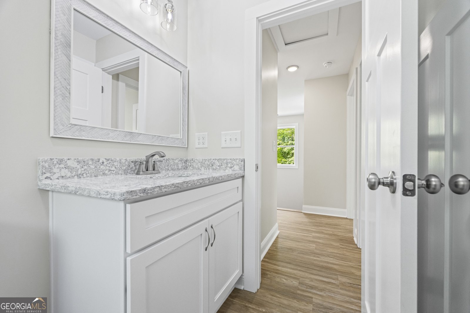 990 Rue Fleur De Lis Lavonia - 55