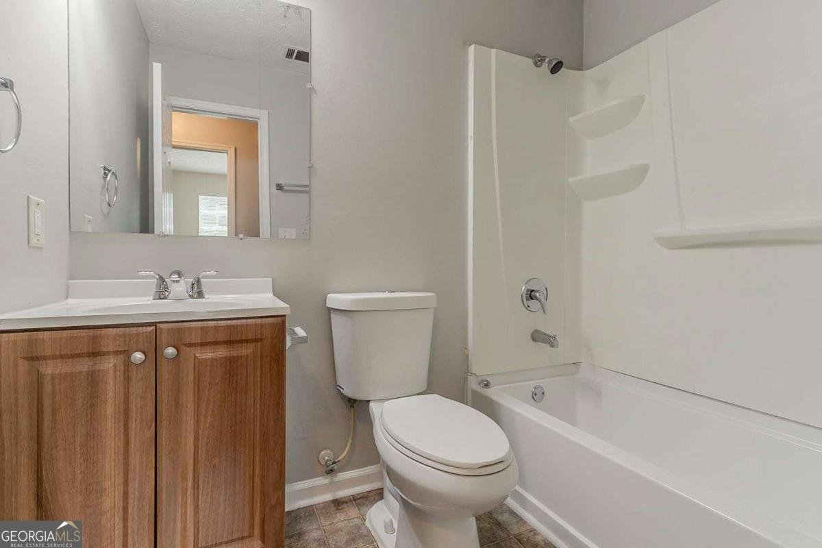 6114 Leverett Drive Lithonia - 18