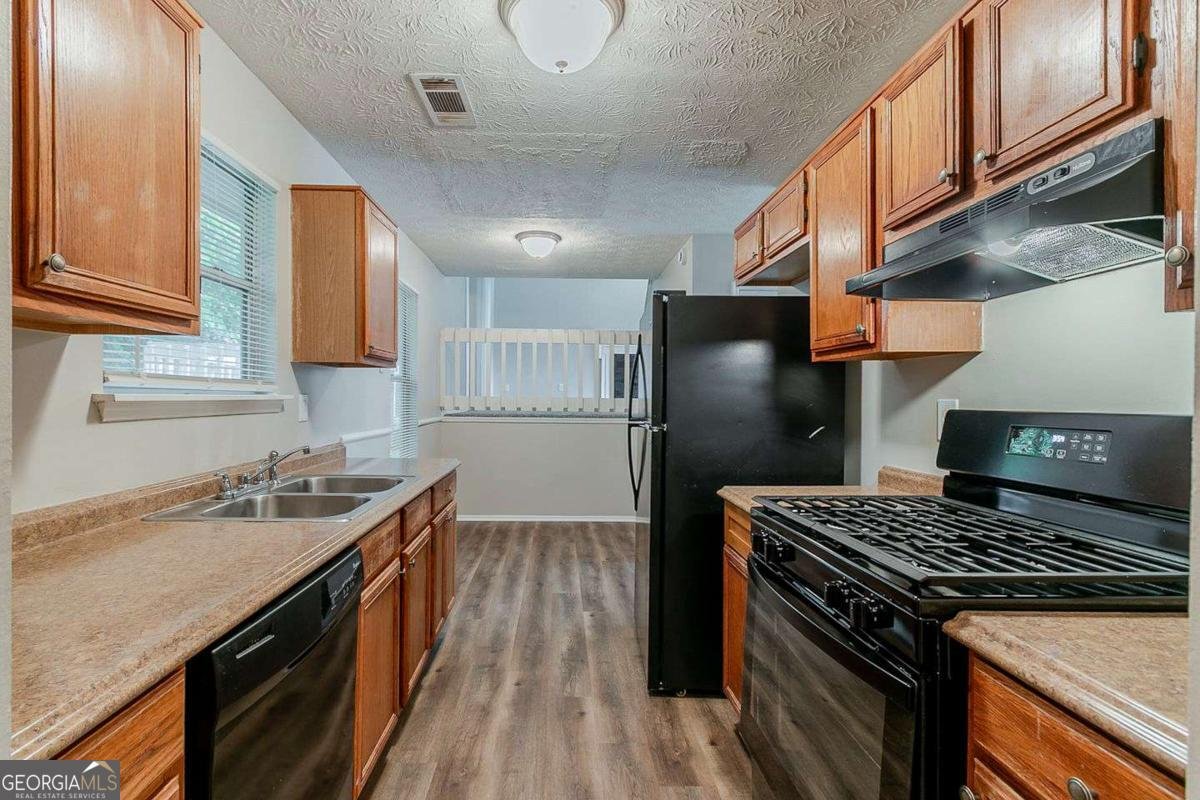 6114 Leverett Drive Lithonia - 9