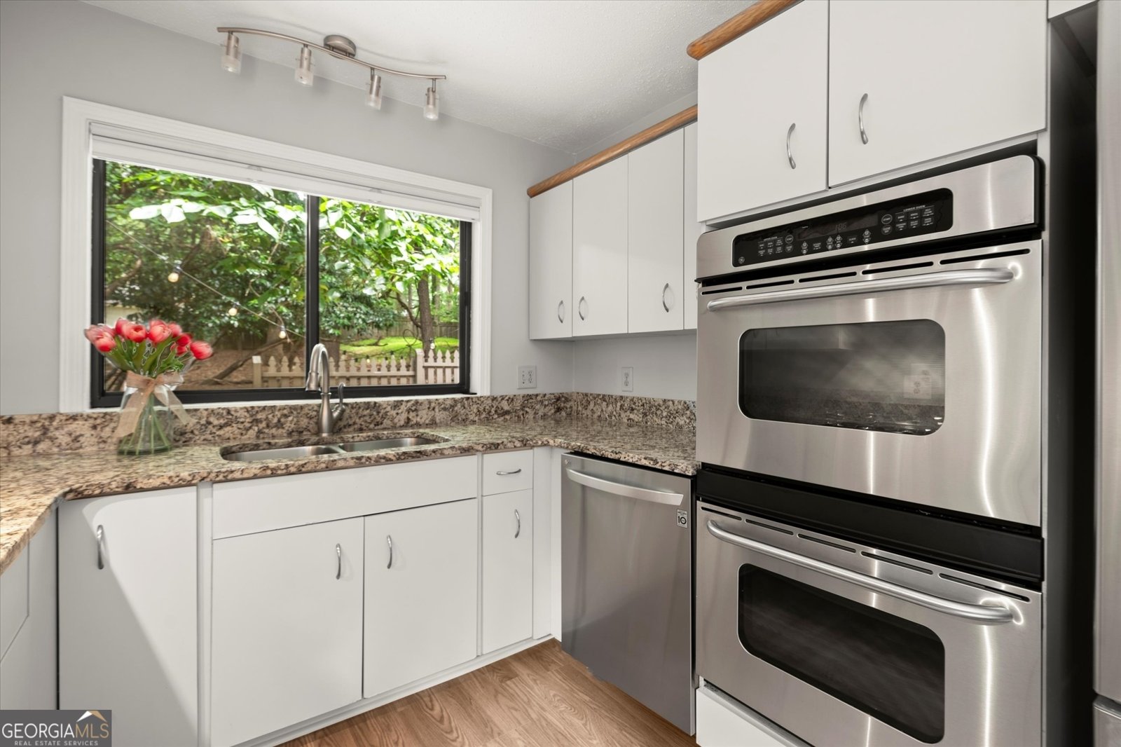 225 Lakeview Ridge Roswell - 24