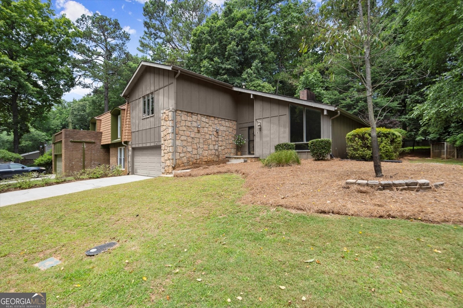 225 Lakeview Ridge Roswell - 3