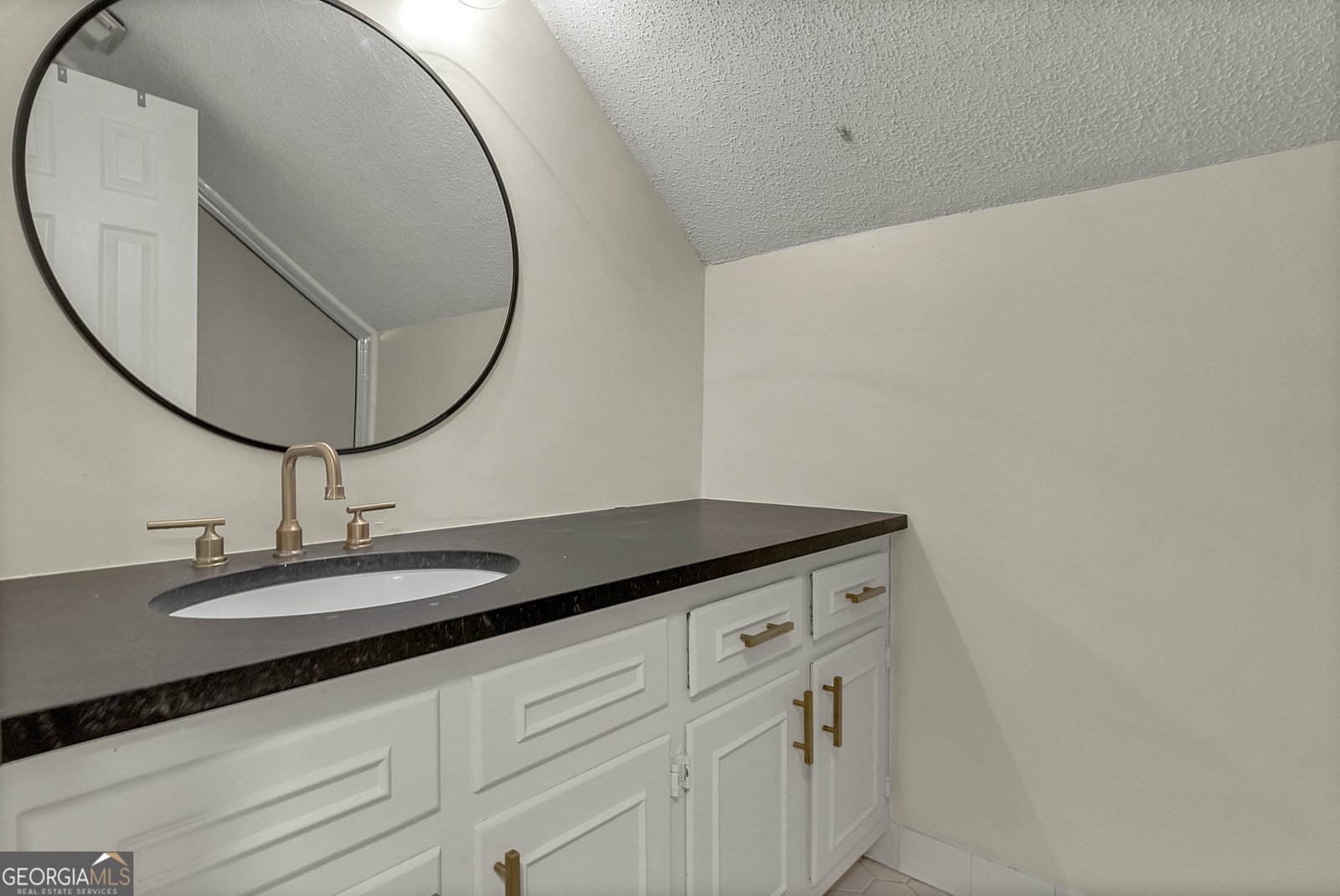 2715 Doublegate Drive Albany - 40