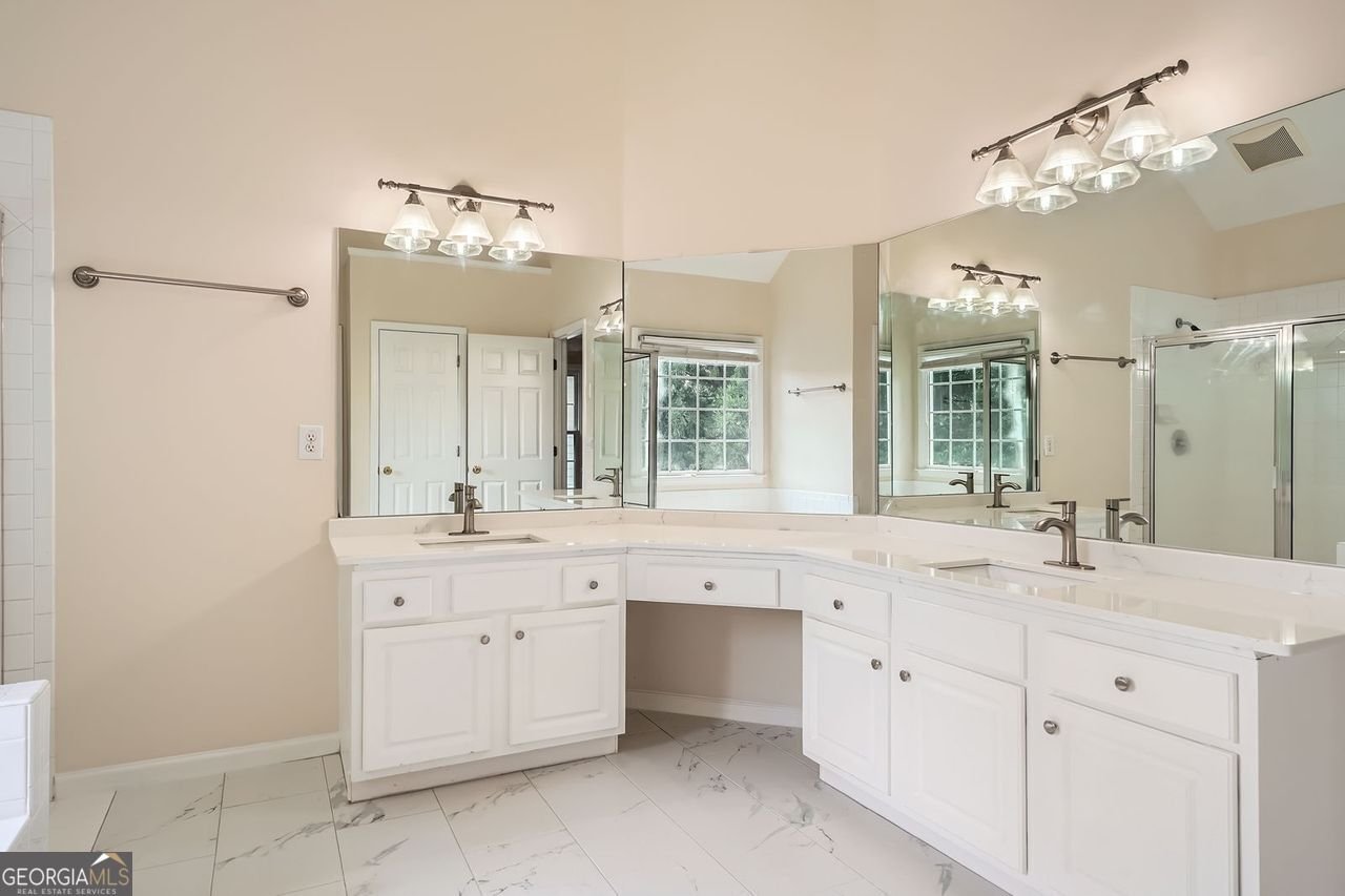 1713 PARAMORE Place Marietta - 23