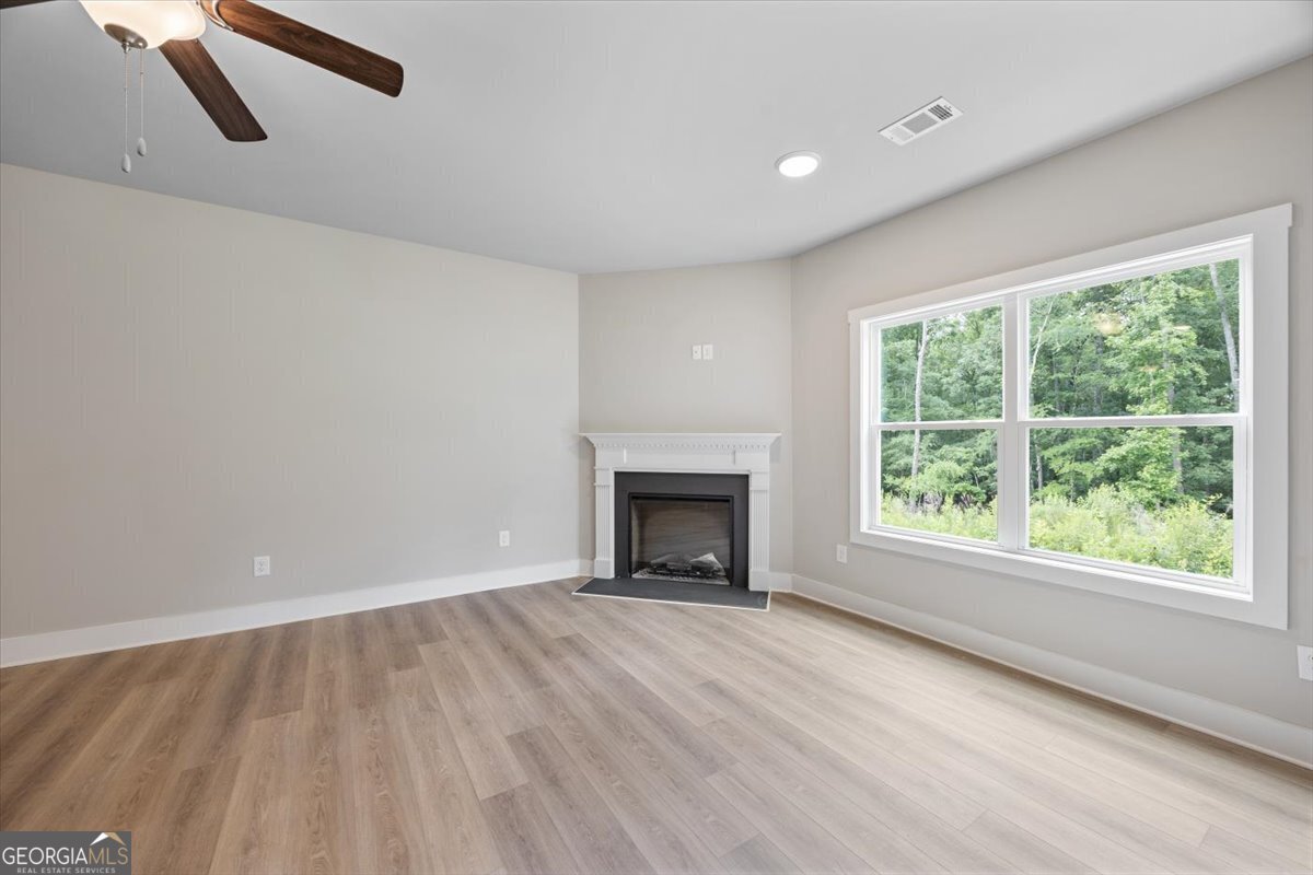 202 Railroad Street Gray - 3