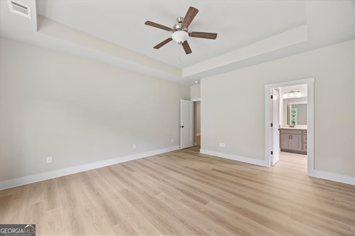 202 Railroad Street Gray - 7