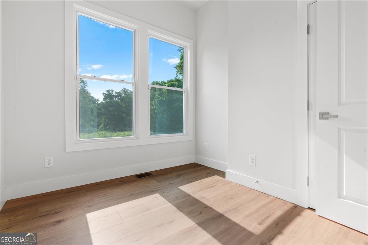 2328 Lakewood Avenue Atlanta - 25