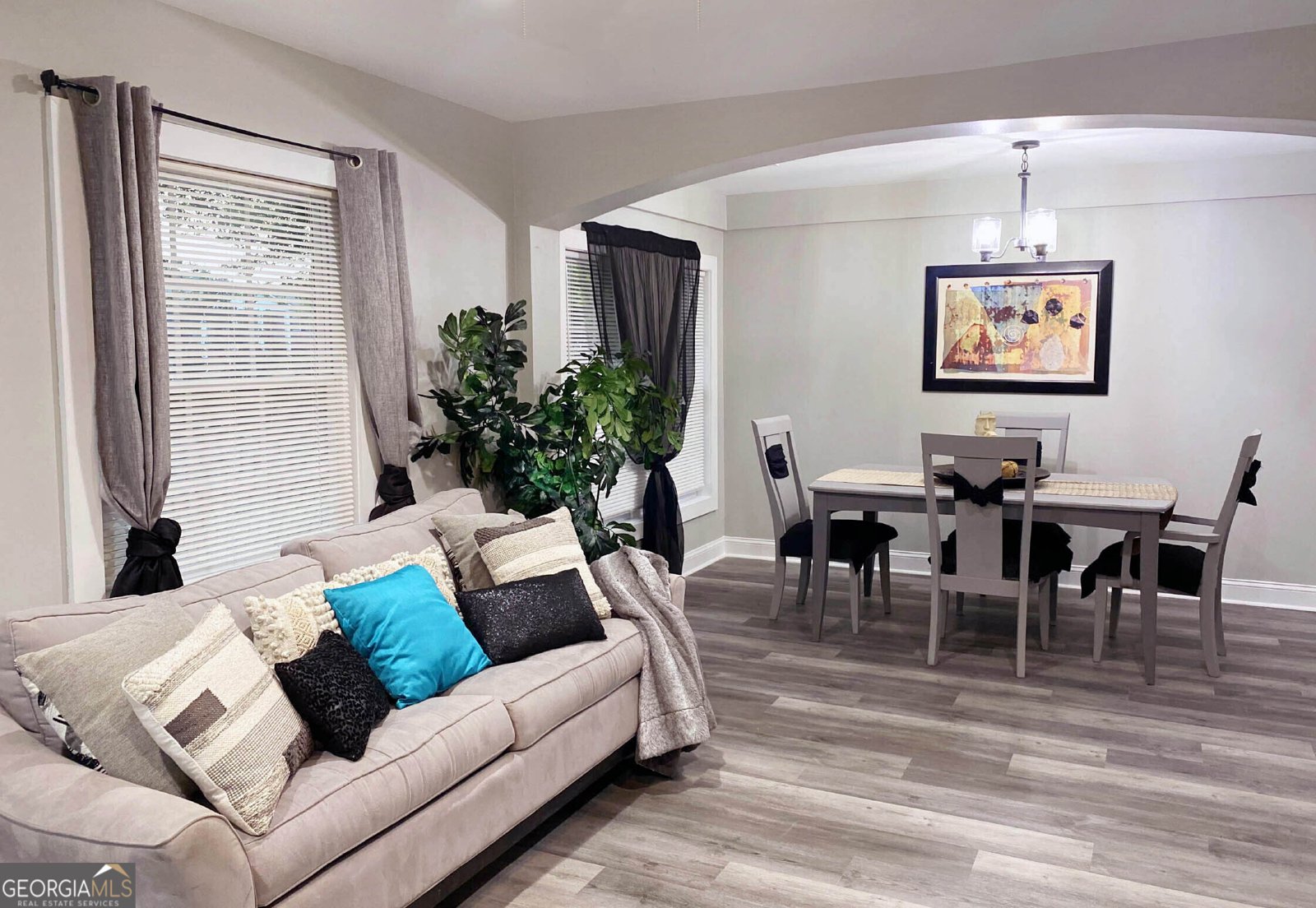 3046 Dobbs Way East Point - 12