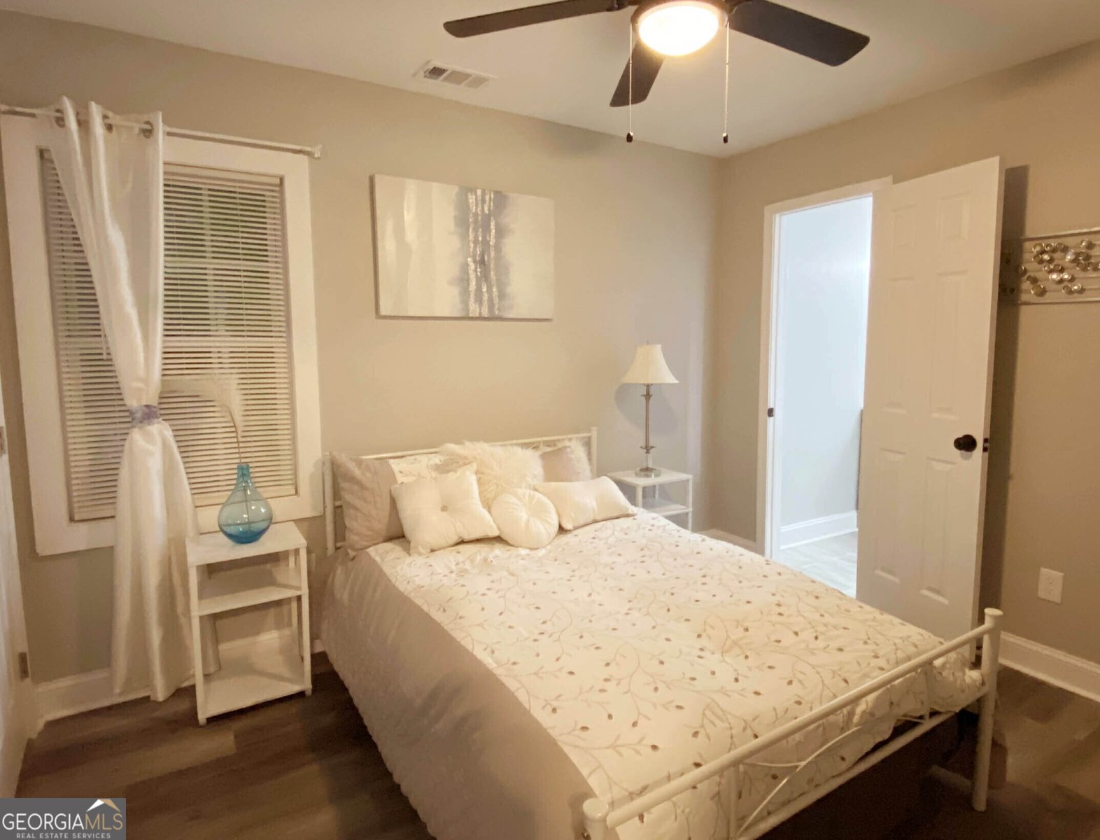 3046 Dobbs Way East Point - 30