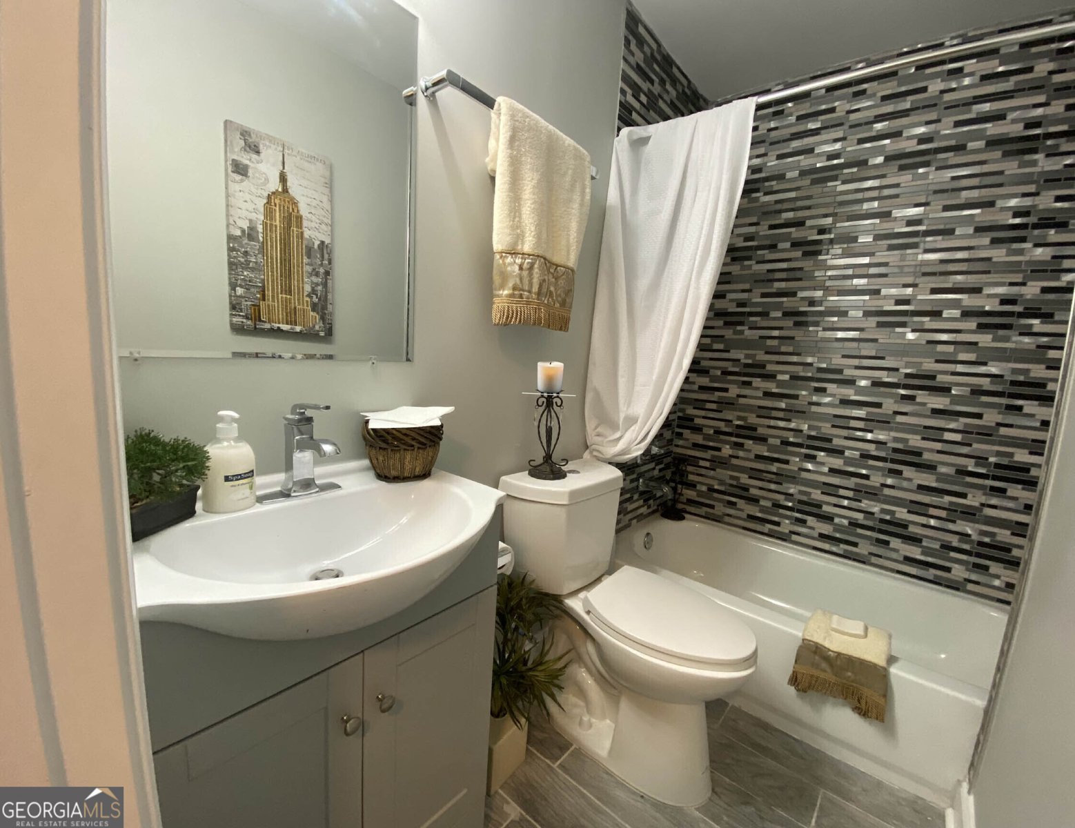 3046 Dobbs Way East Point - 31