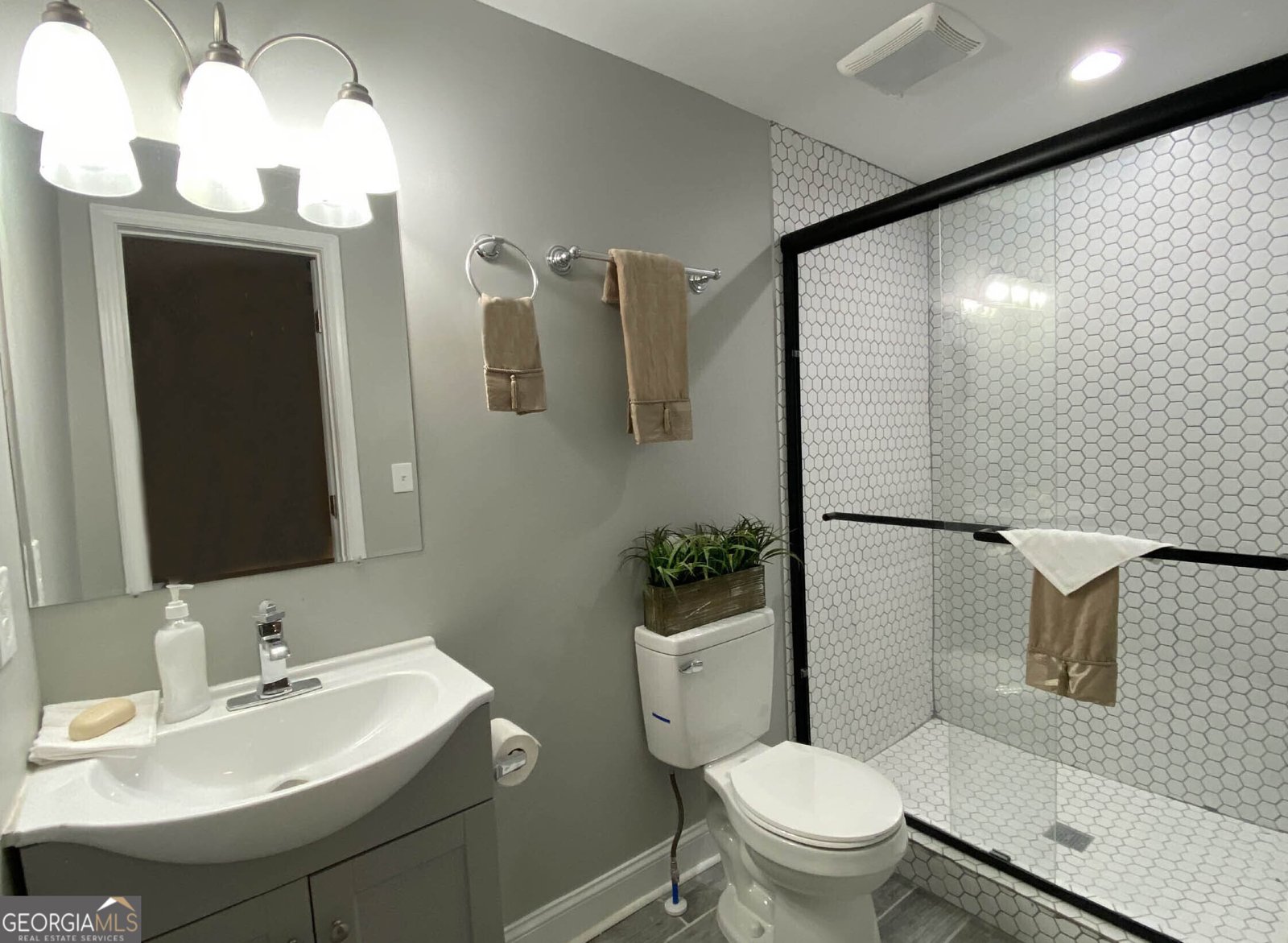 3046 Dobbs Way East Point - 32