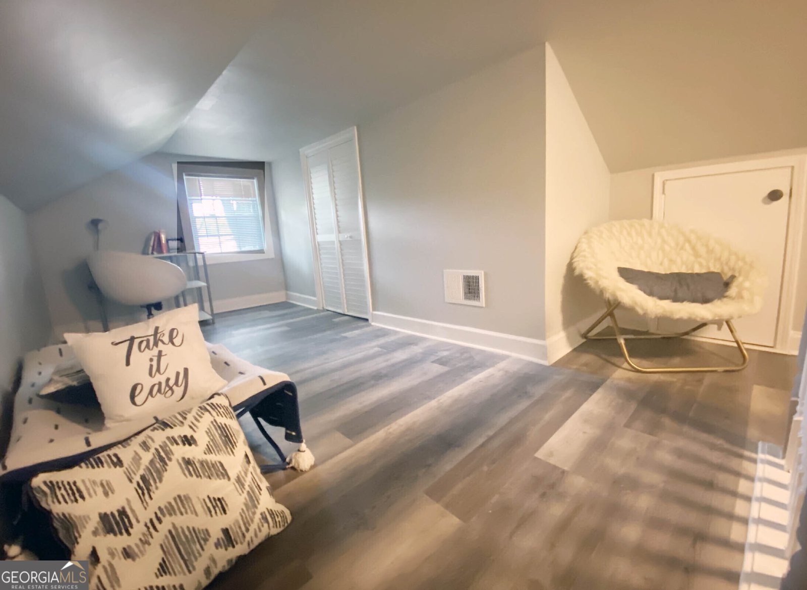 3046 Dobbs Way East Point - 34