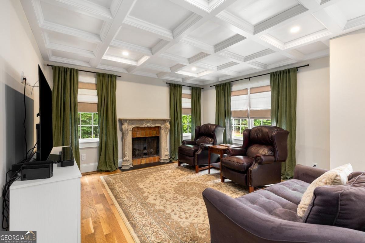 711 Greenview Avenue Atlanta - 21