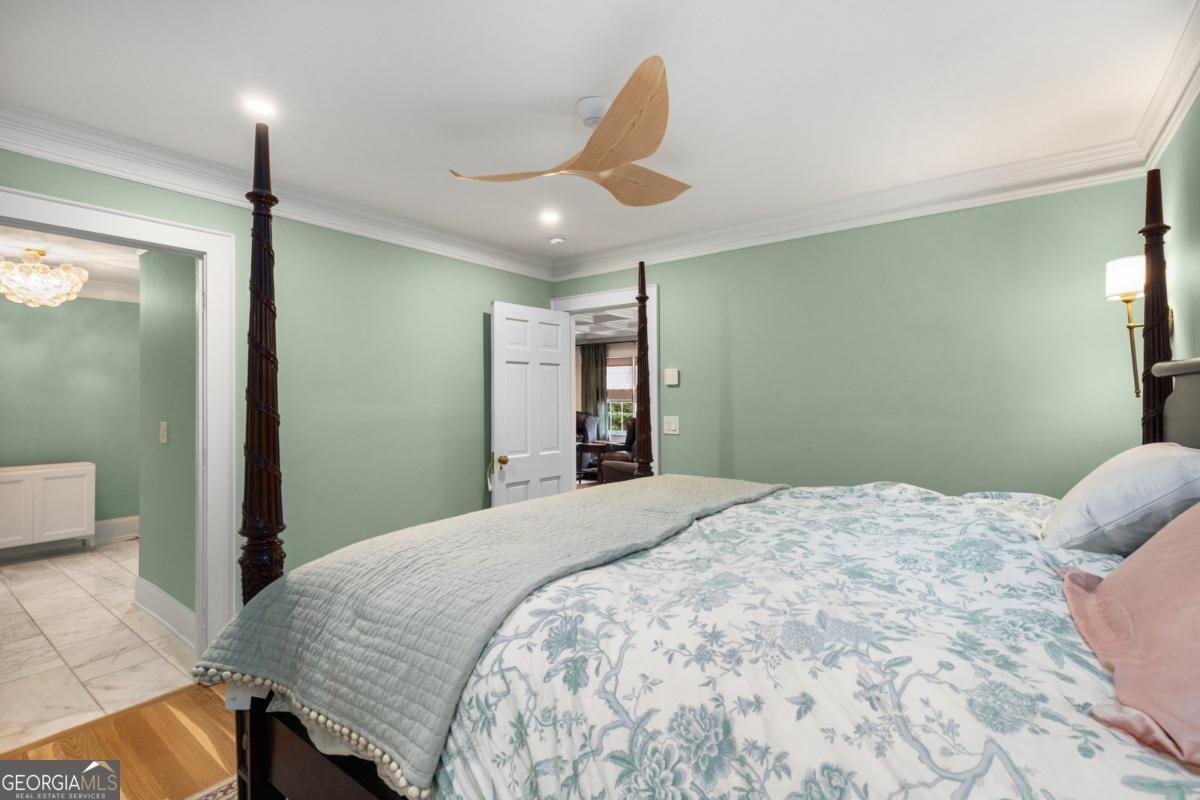 711 Greenview Avenue Atlanta - 24