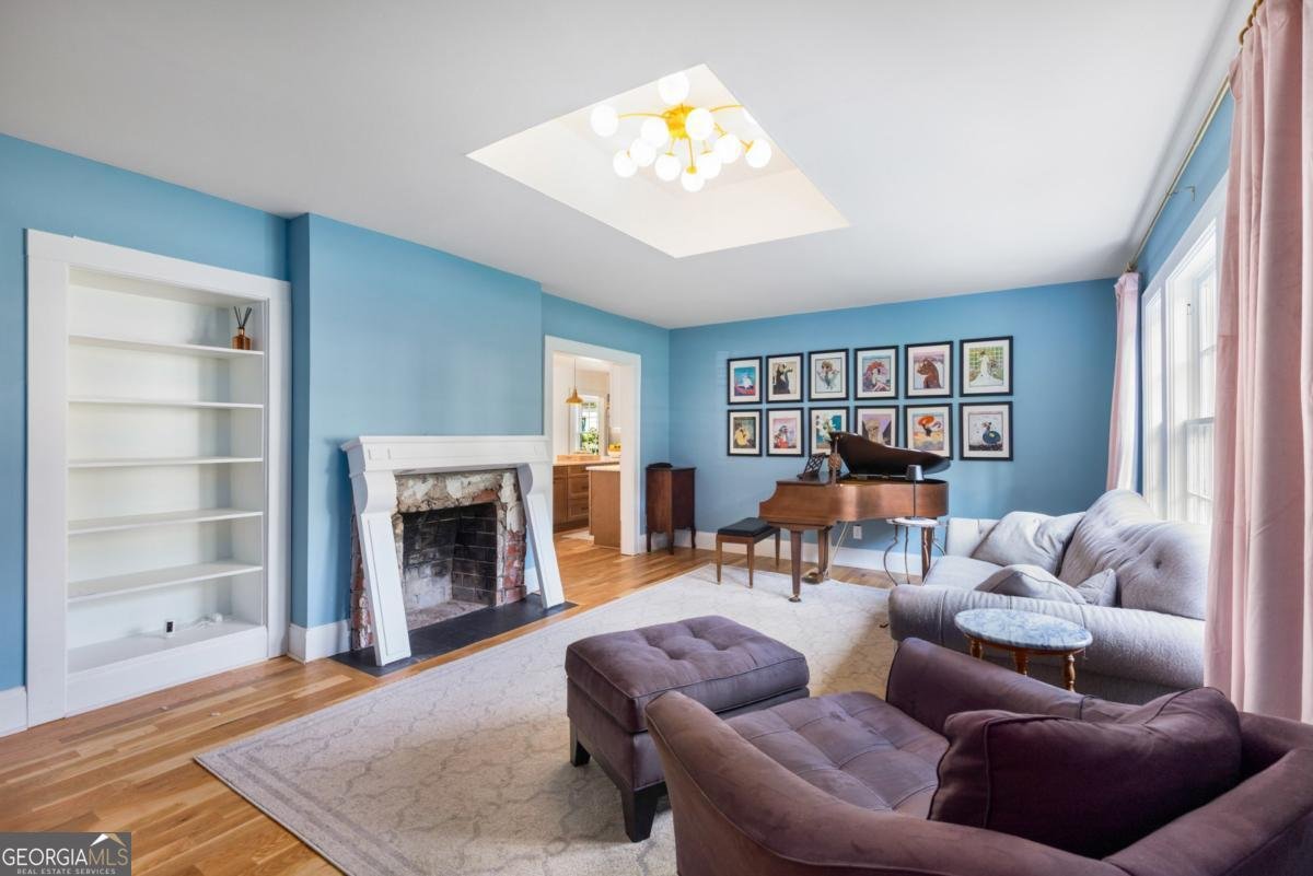 711 Greenview Avenue Atlanta - 4