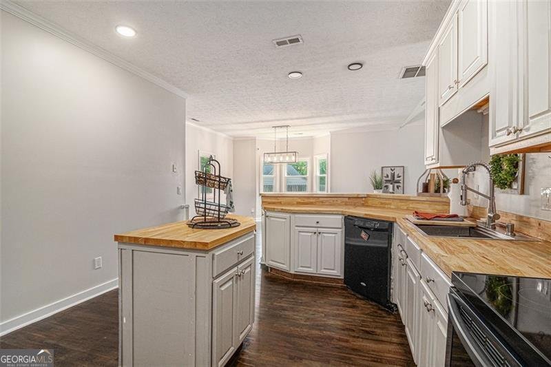 232 CHRISTIAN Circle Carrollton - 13