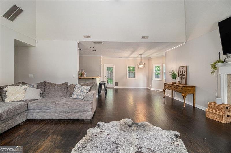 232 CHRISTIAN Circle Carrollton - 9