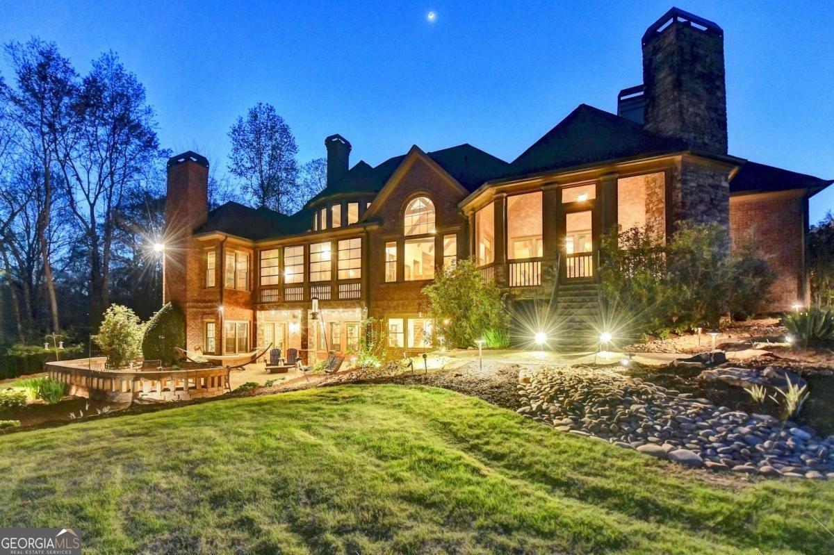 2279 Weeping Oak Drive Braselton - 72