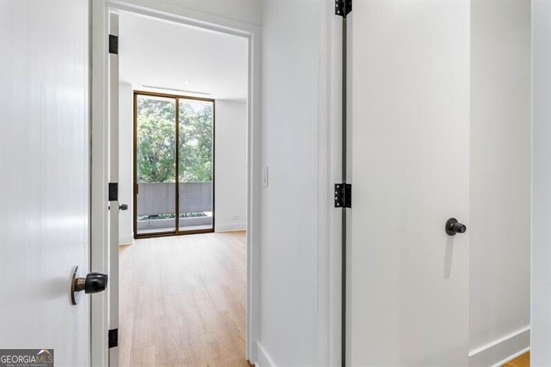 2575 Peachtree Road Atlanta - 26