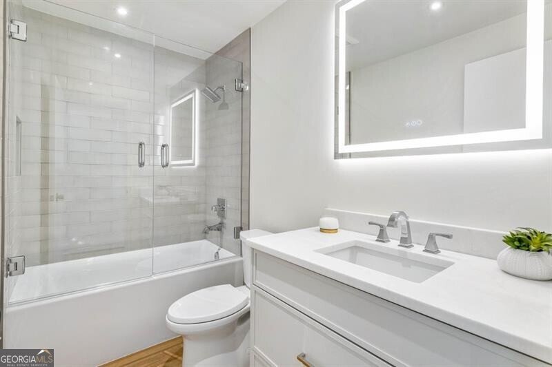 2575 Peachtree Road Atlanta - 27