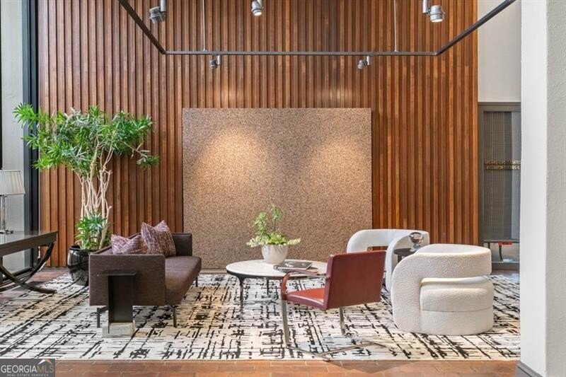2575 Peachtree Road Atlanta - 40