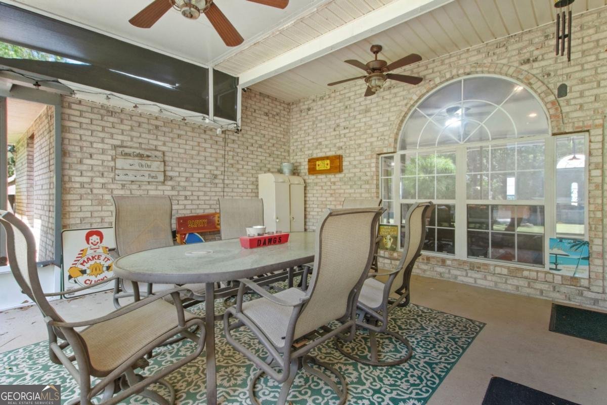 100 Longwood Road St. Marys - 31