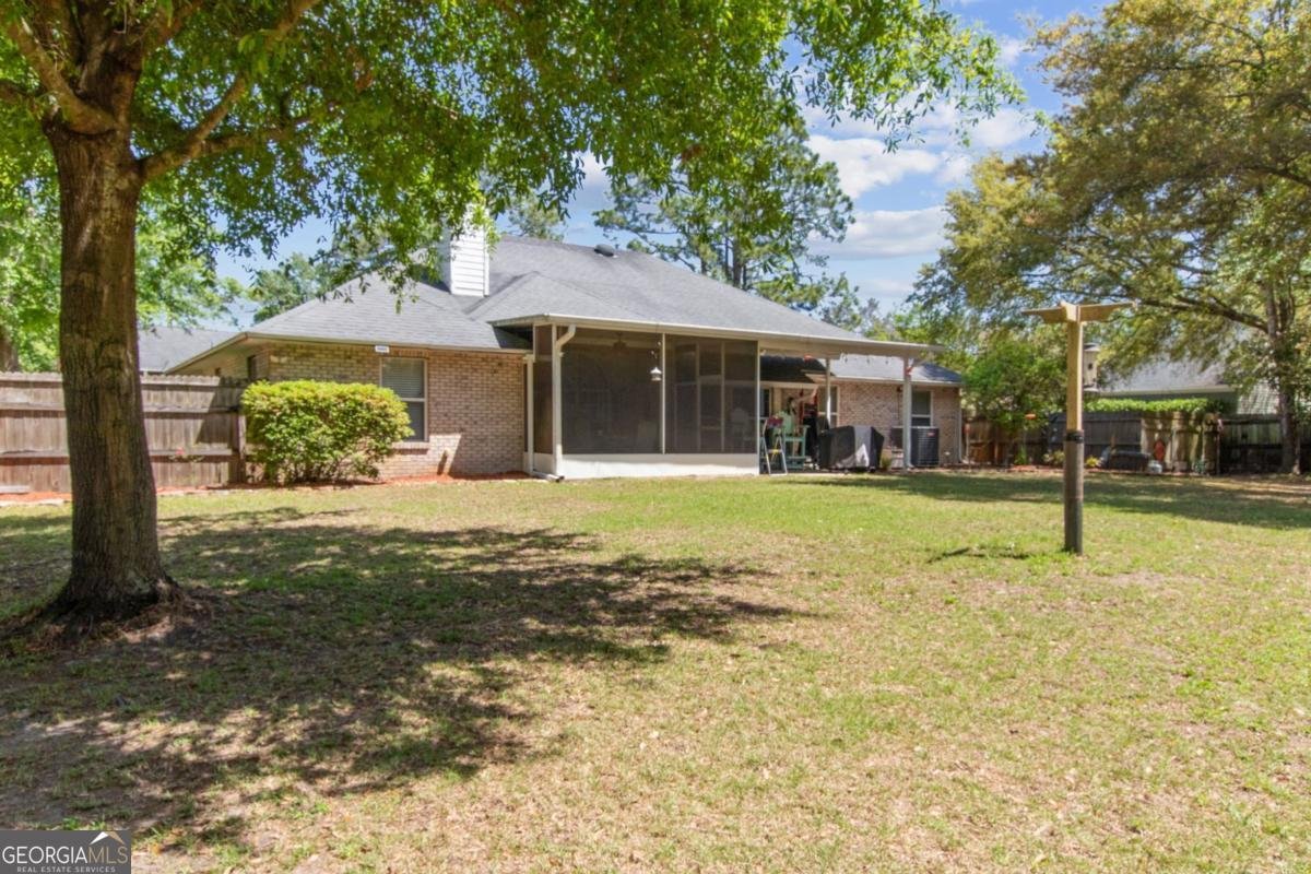 100 Longwood Road St. Marys - 34