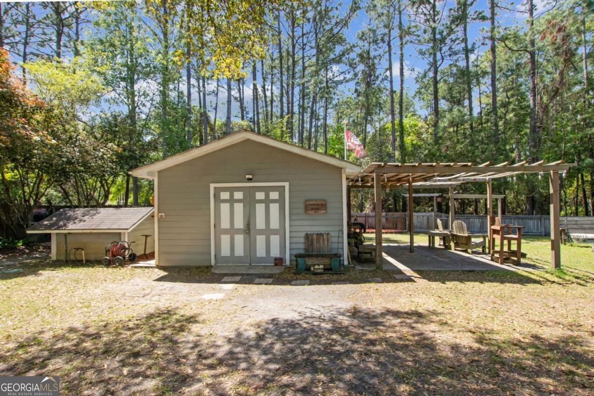 100 Longwood Road St. Marys - 39