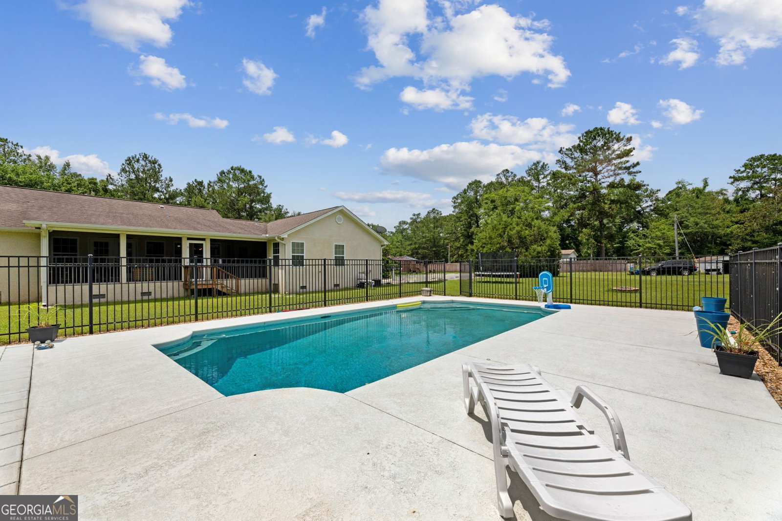 25035 Us Highway 17 Waverly - 27