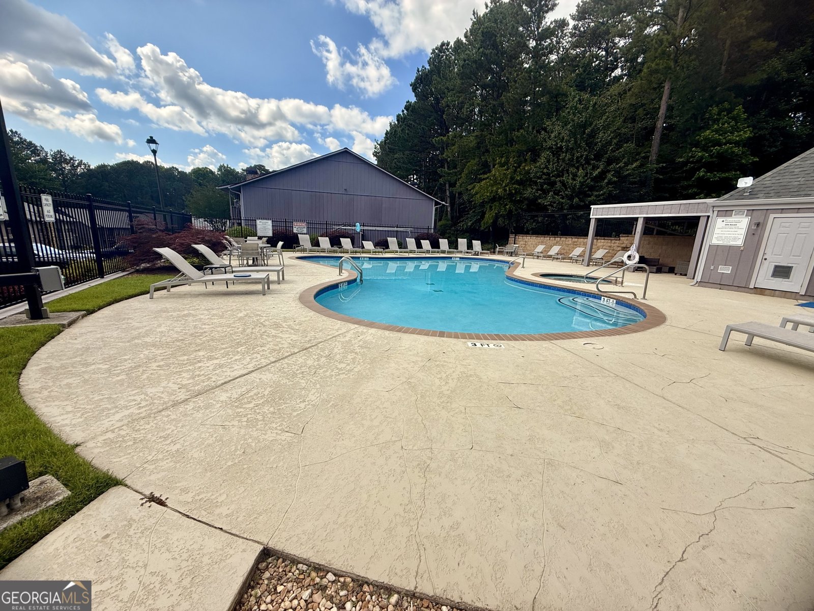 3915 Woodridge Way Tucker - 44