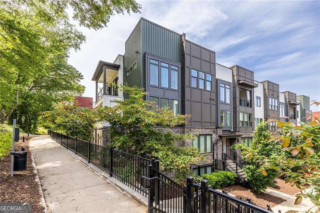 399 Pratt Drive Atlanta - 55