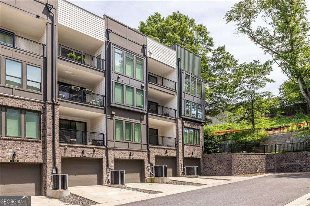 399 Pratt Drive Atlanta - 60