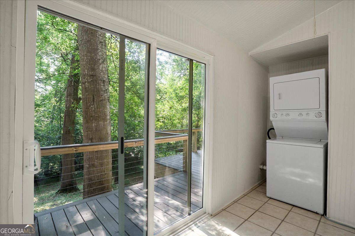 546 Pulaski Street Athens - 11