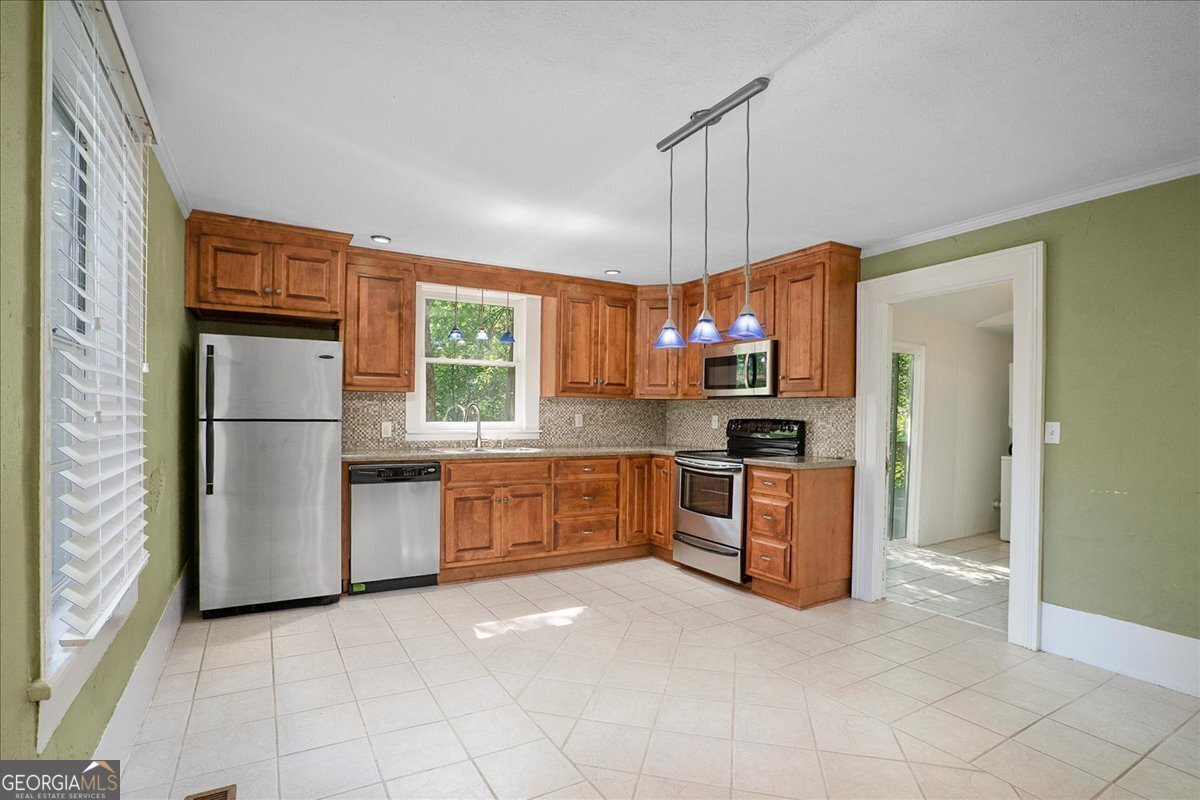 546 Pulaski Street Athens - 8
