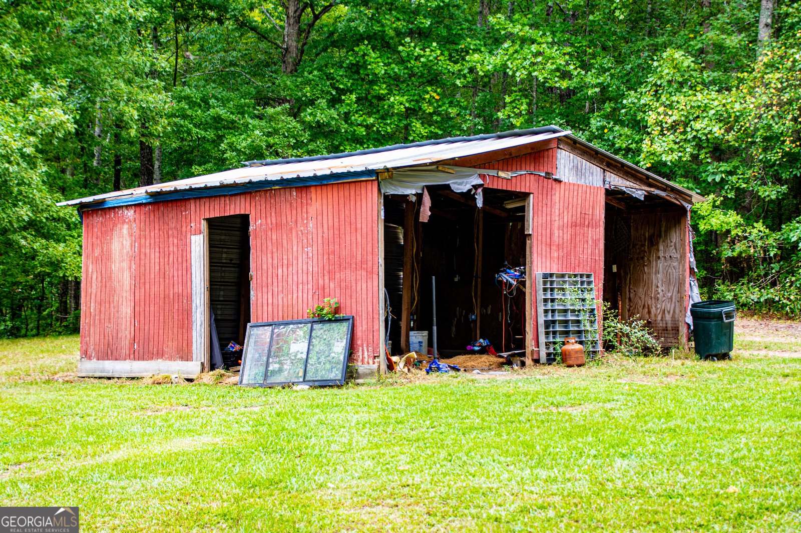 300 Old Boy Scout Road Whitesburg - 40