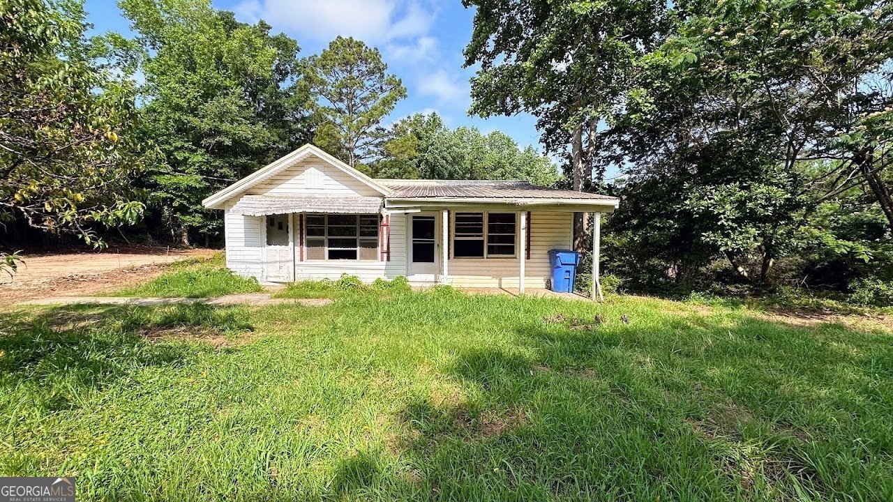 1565 County Road 61 Roanoke - 1