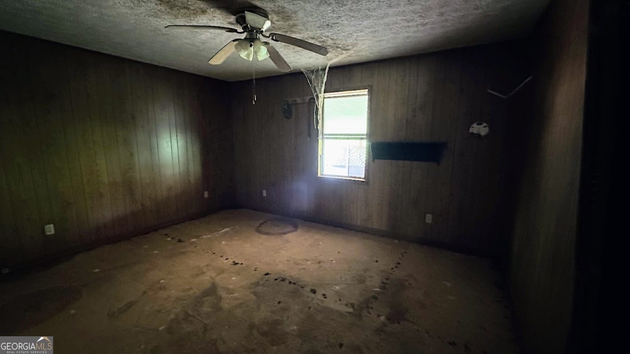 1565 County Road 61 Roanoke - 30