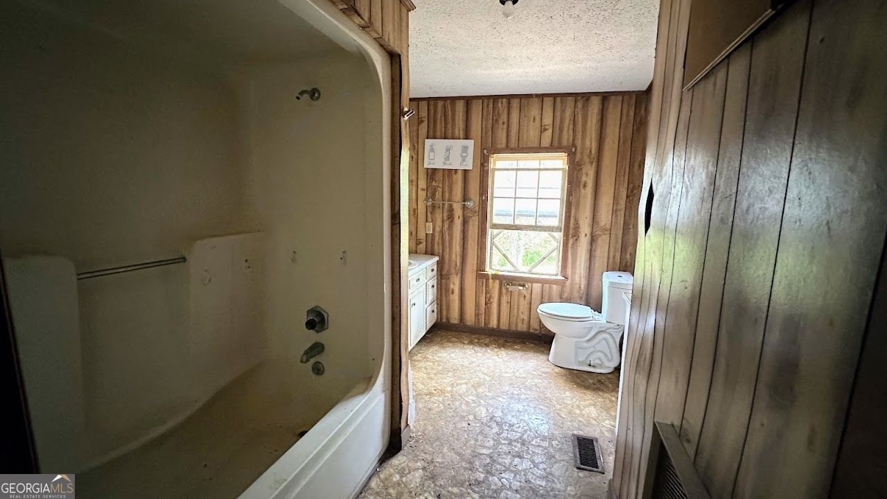 1565 County Road 61 Roanoke - 32