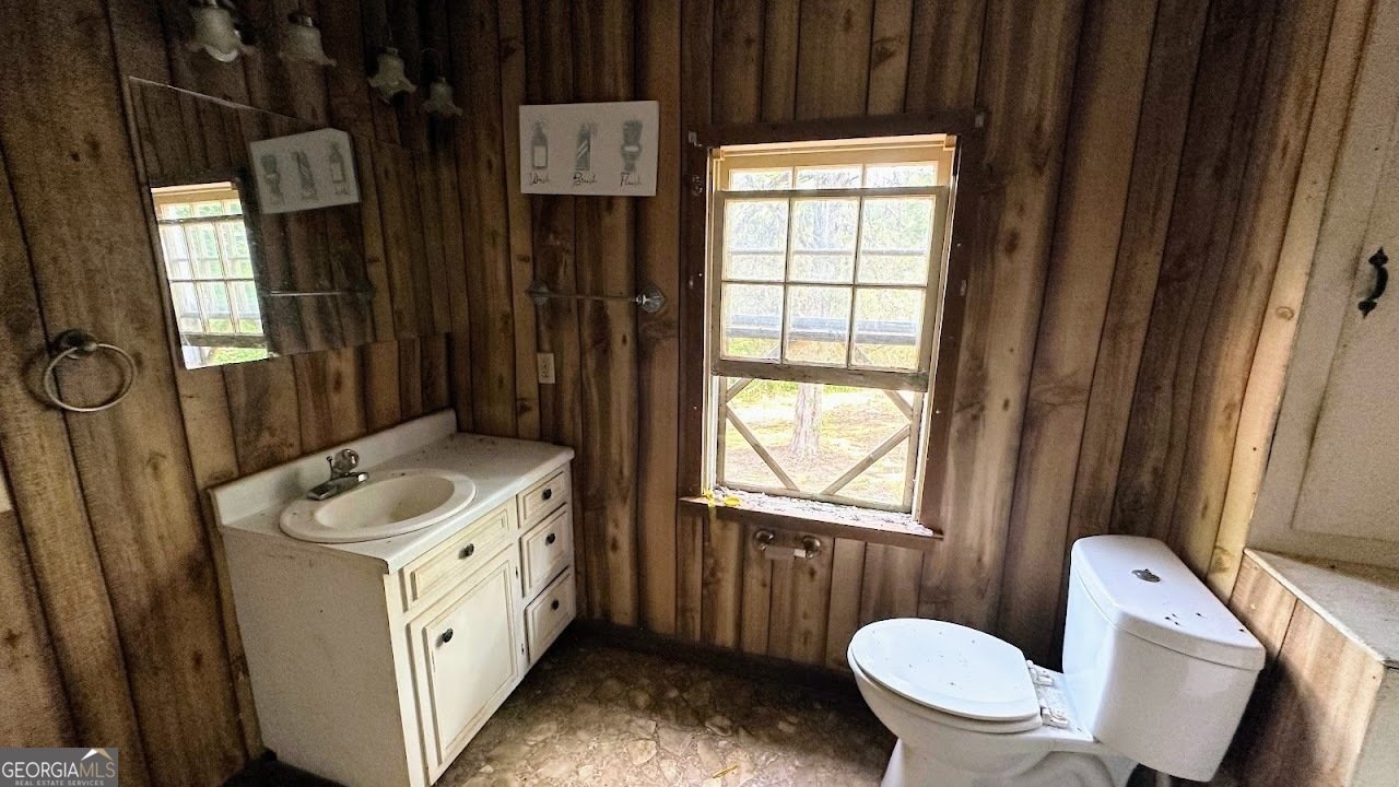 1565 County Road 61 Roanoke - 33