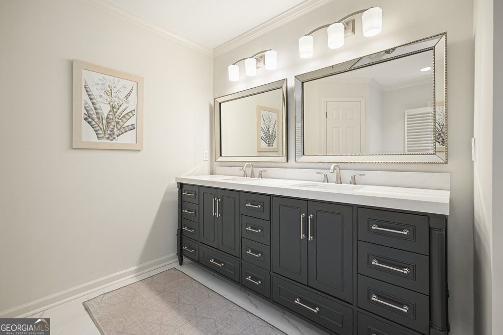 11940 Mountain Laurel Drive Roswell - 23