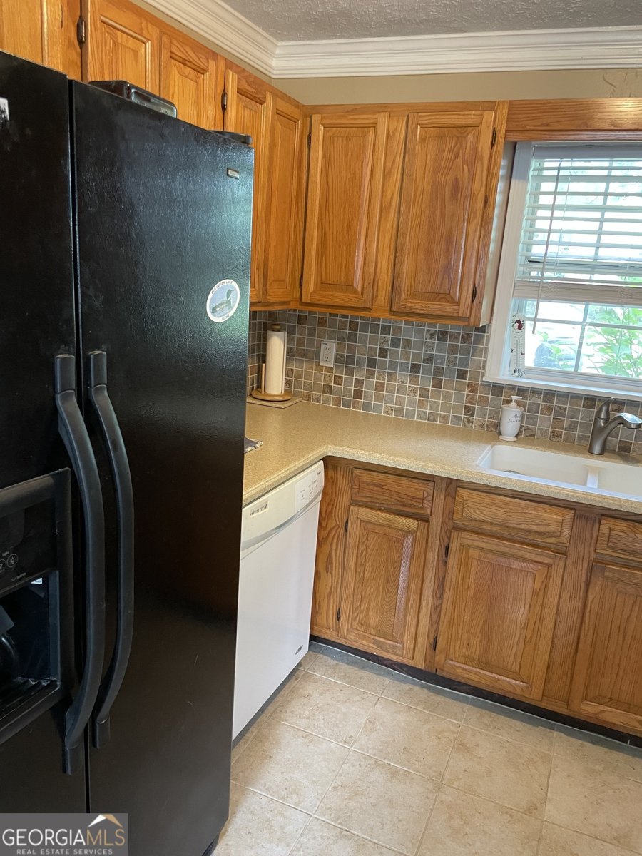 501 Lakeshore Drive Monticello - 23