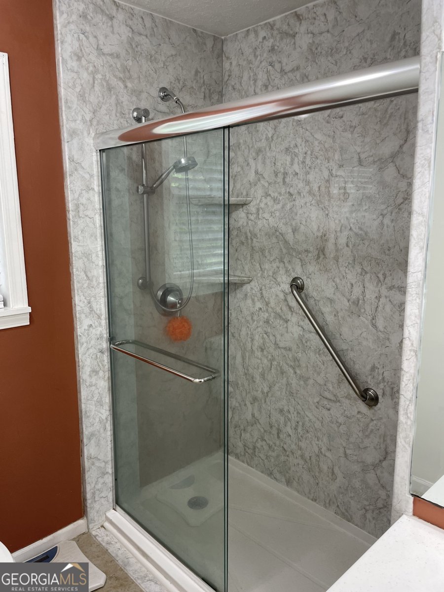501 Lakeshore Drive Monticello - 37