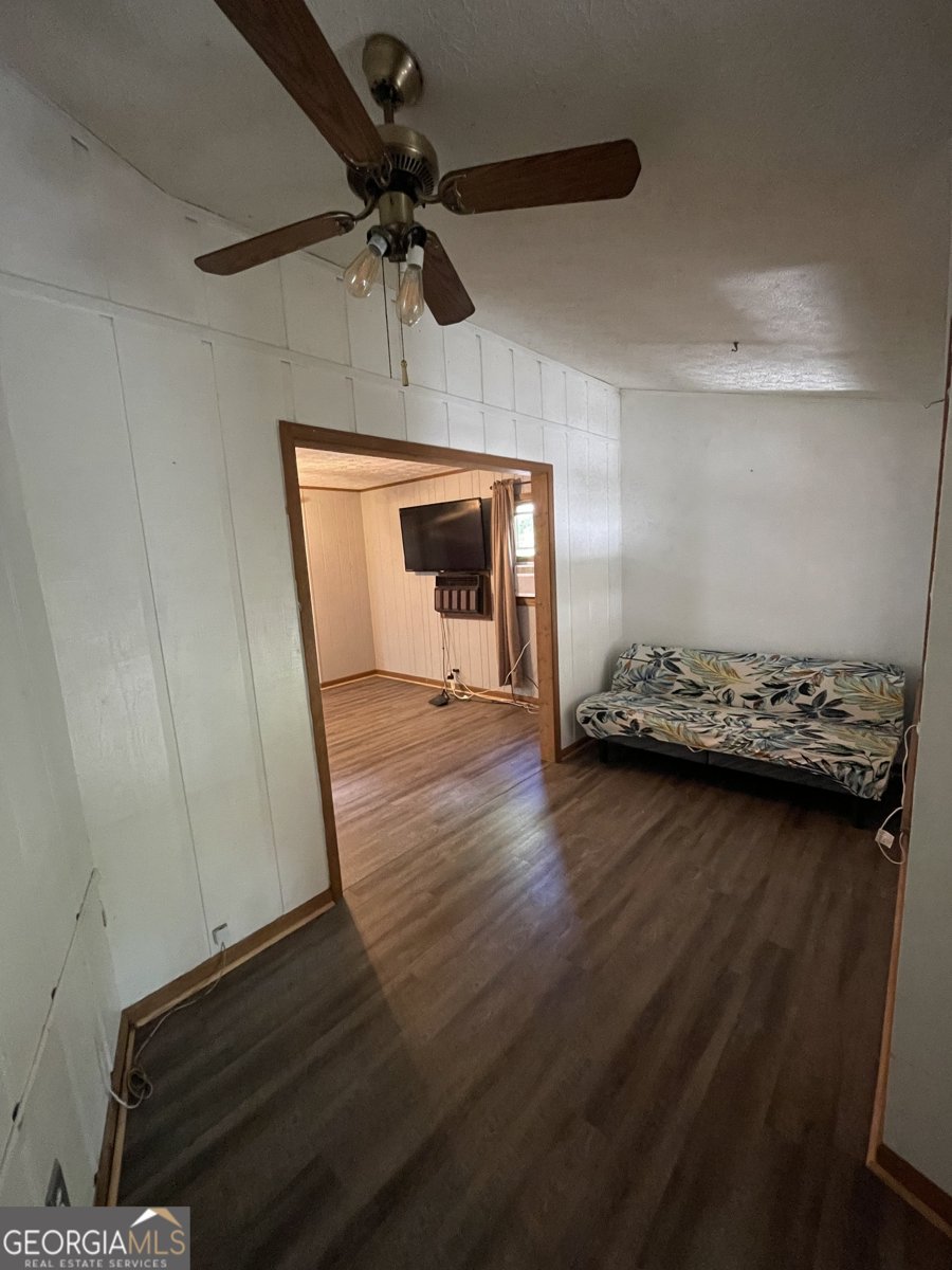 1095 Mountain Shadows Drive Cleveland - 13