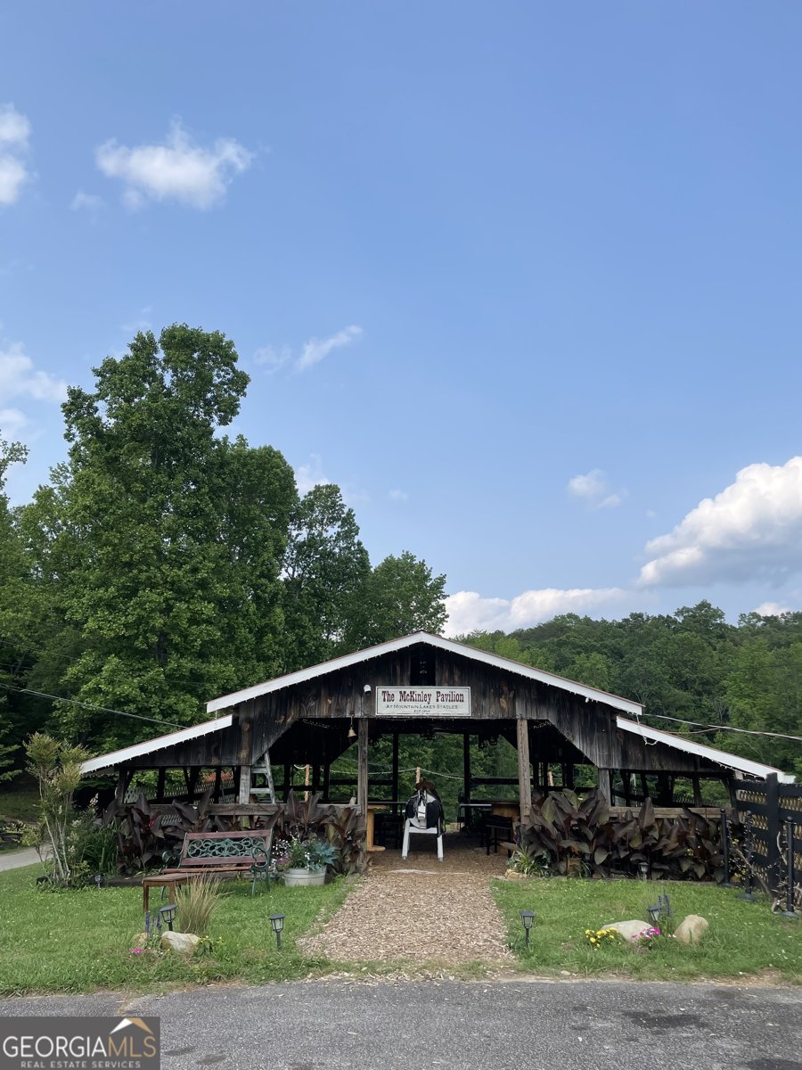 1095 Mountain Shadows Drive Cleveland - 26